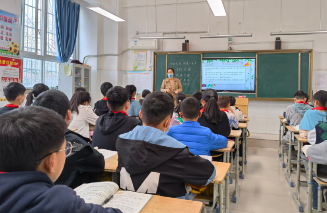 个性化计划打破单一升学途径搭建新高考多元升学通道