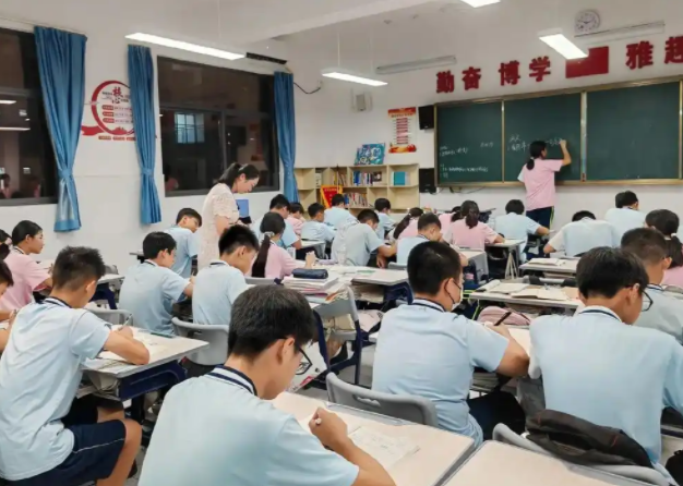 个性化计划打破单一升学途径搭建新高考
