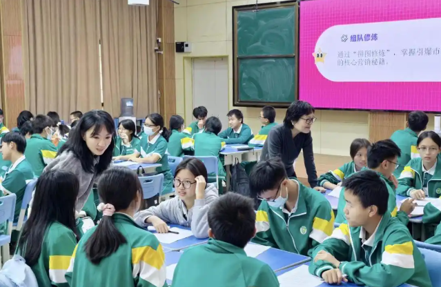 一直在探究打破传统高考升学的单一途径为学生提供更多元和面向未来 一直在探究打破传统高考升学的单一途径为学生提供更多元和面向未来